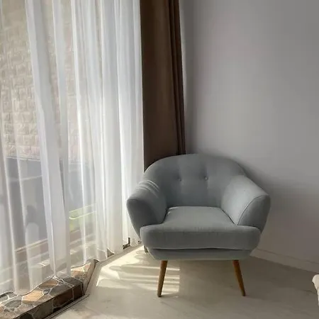 Cozy Modern In The Heart Of Nature, Outdoor Terrace, Free Parking Appartement *