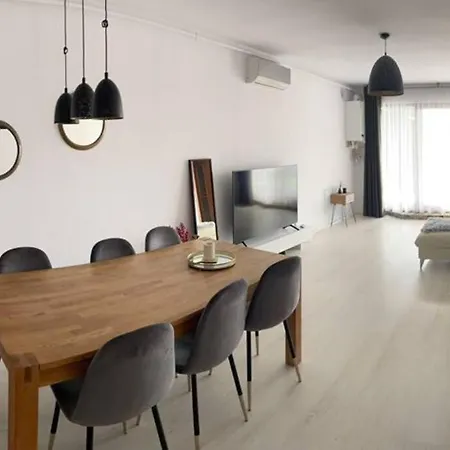 Cozy Modern In The Heart Of Nature, Outdoor Terrace, Free Parking Appartement *
